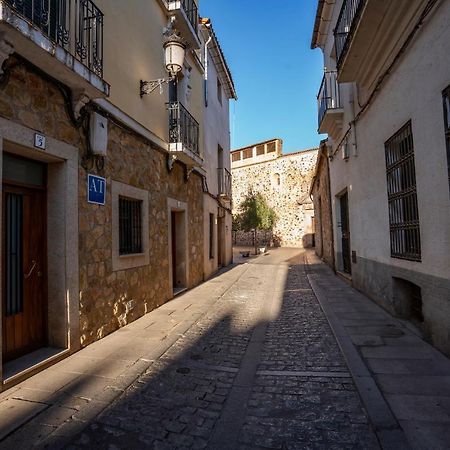 Apartamentos Caceres Historico Centro Eksteriør billede