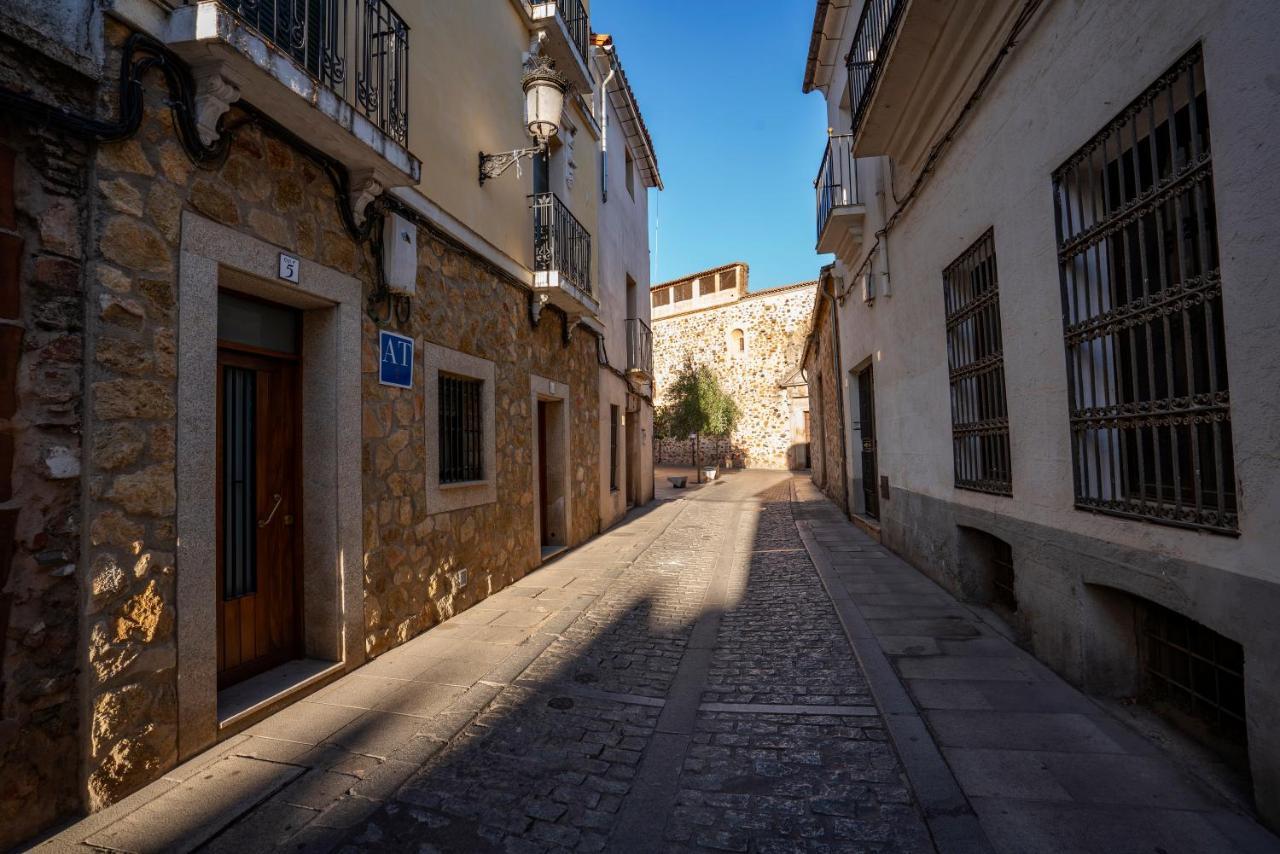 Apartamentos Caceres Historico Centro Eksteriør billede