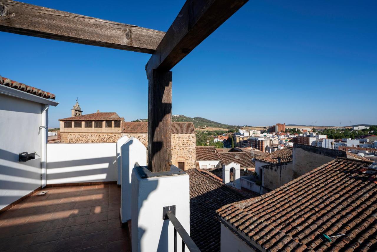Apartamentos Caceres Historico Centro Eksteriør billede
