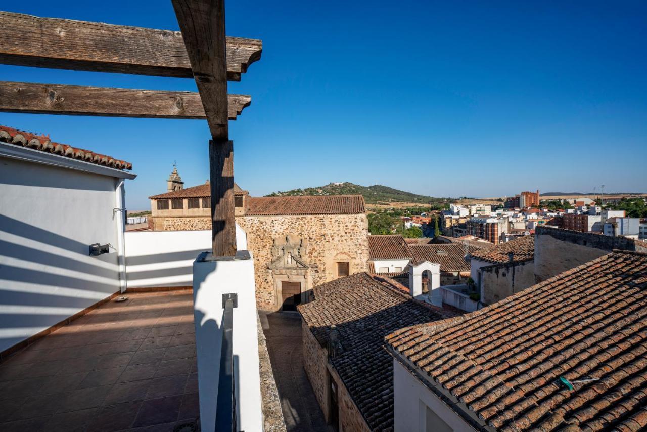 Apartamentos Caceres Historico Centro Eksteriør billede