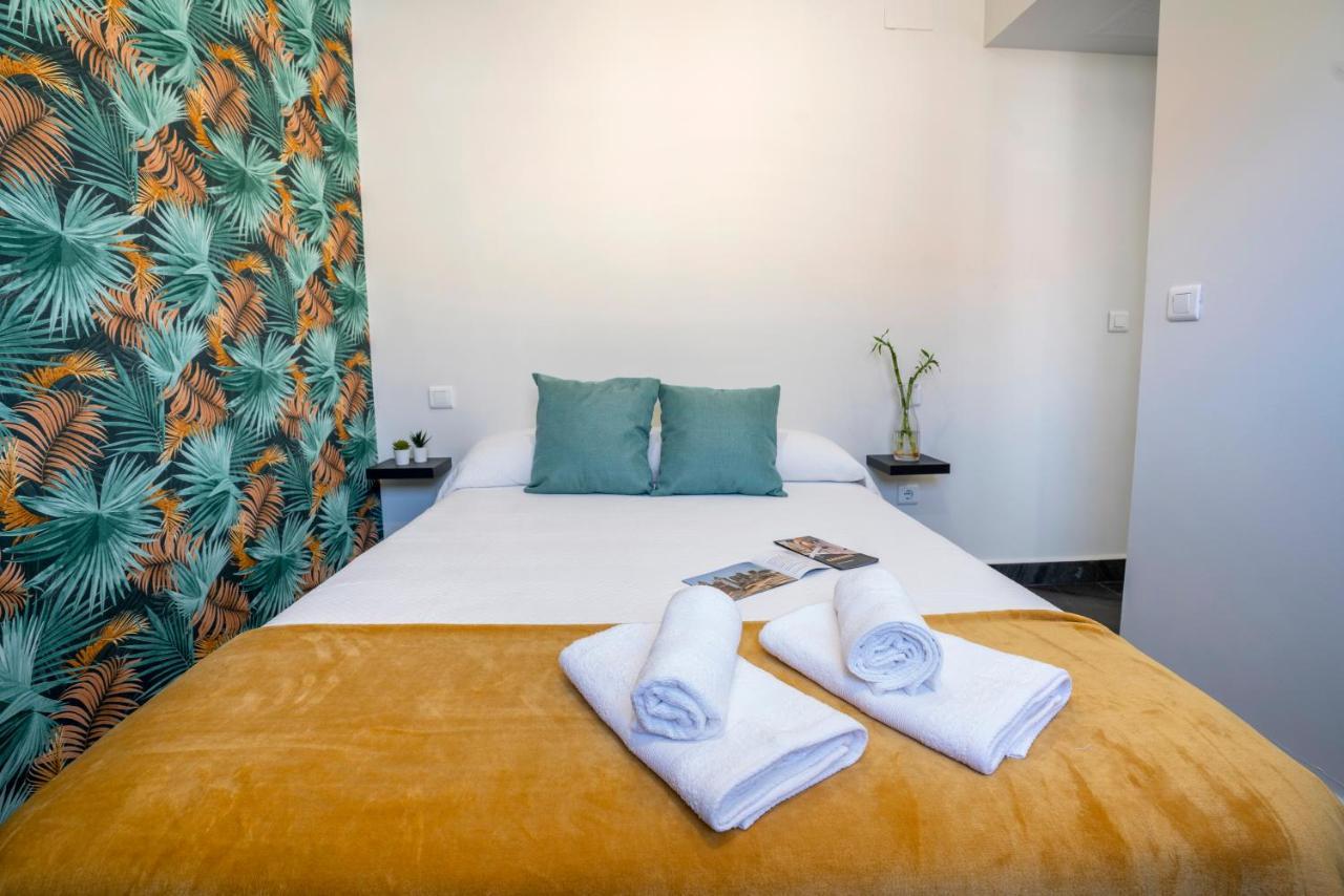 Apartamentos Caceres Historico Centro Eksteriør billede
