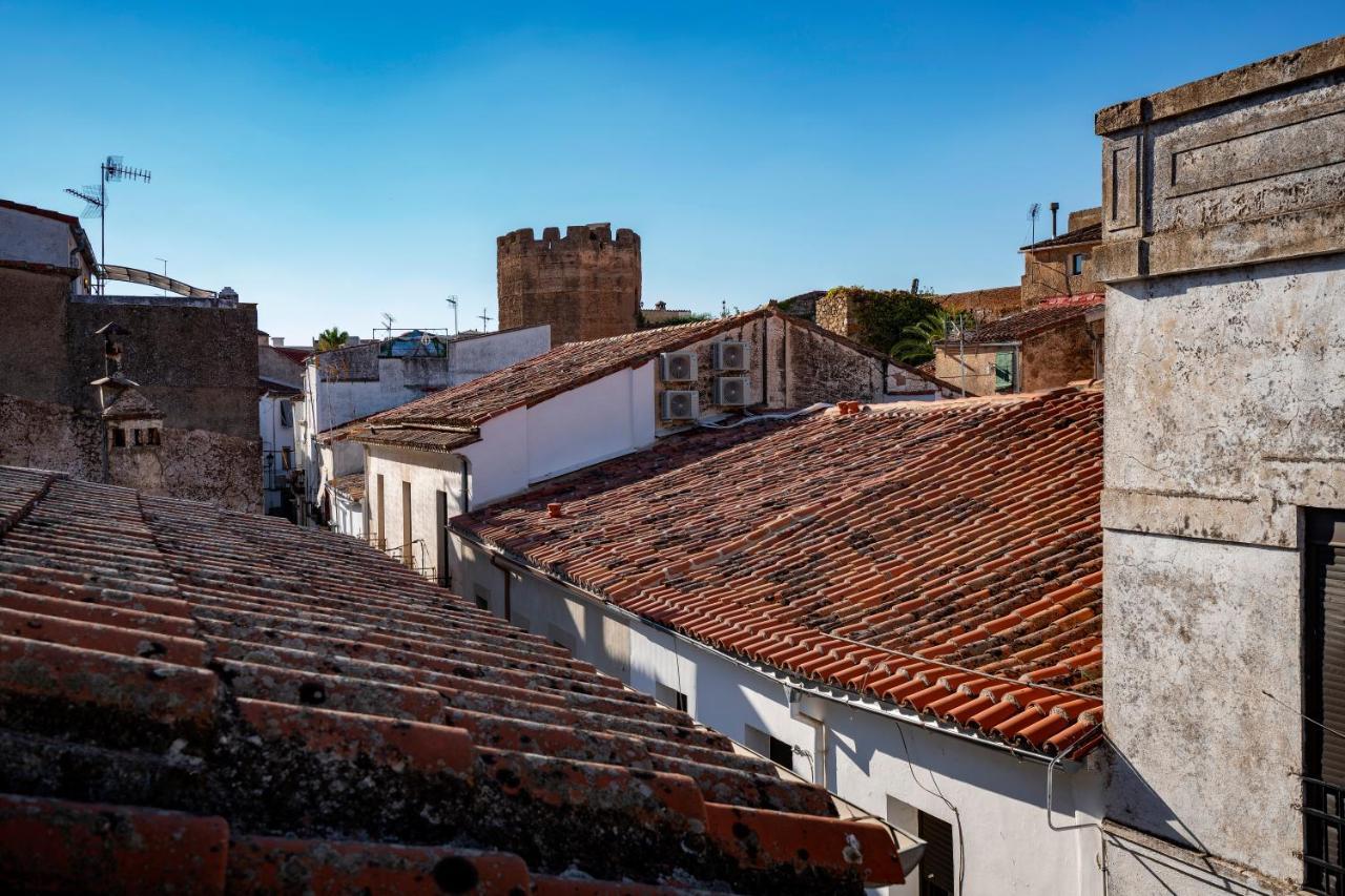 Apartamentos Caceres Historico Centro Eksteriør billede