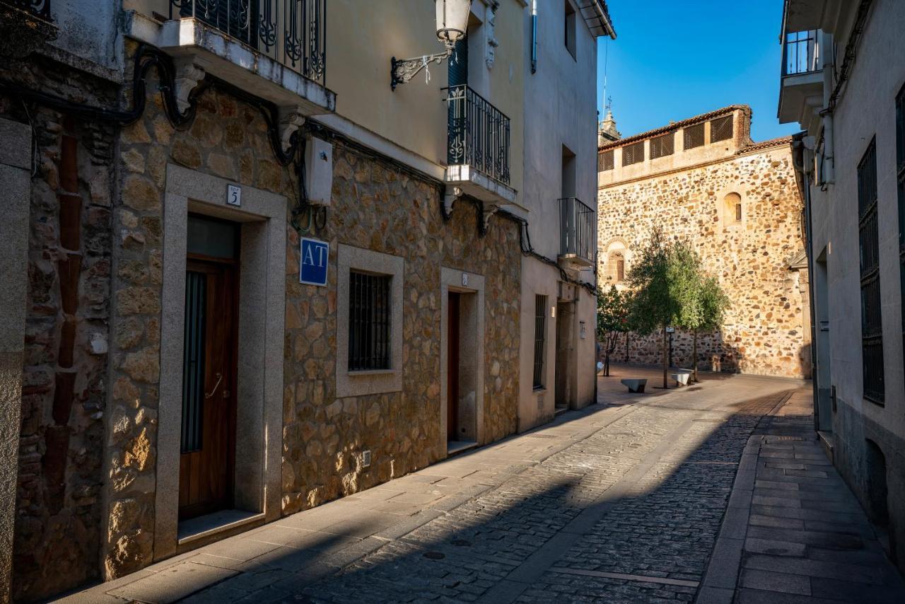 Apartamentos Caceres Historico Centro Eksteriør billede